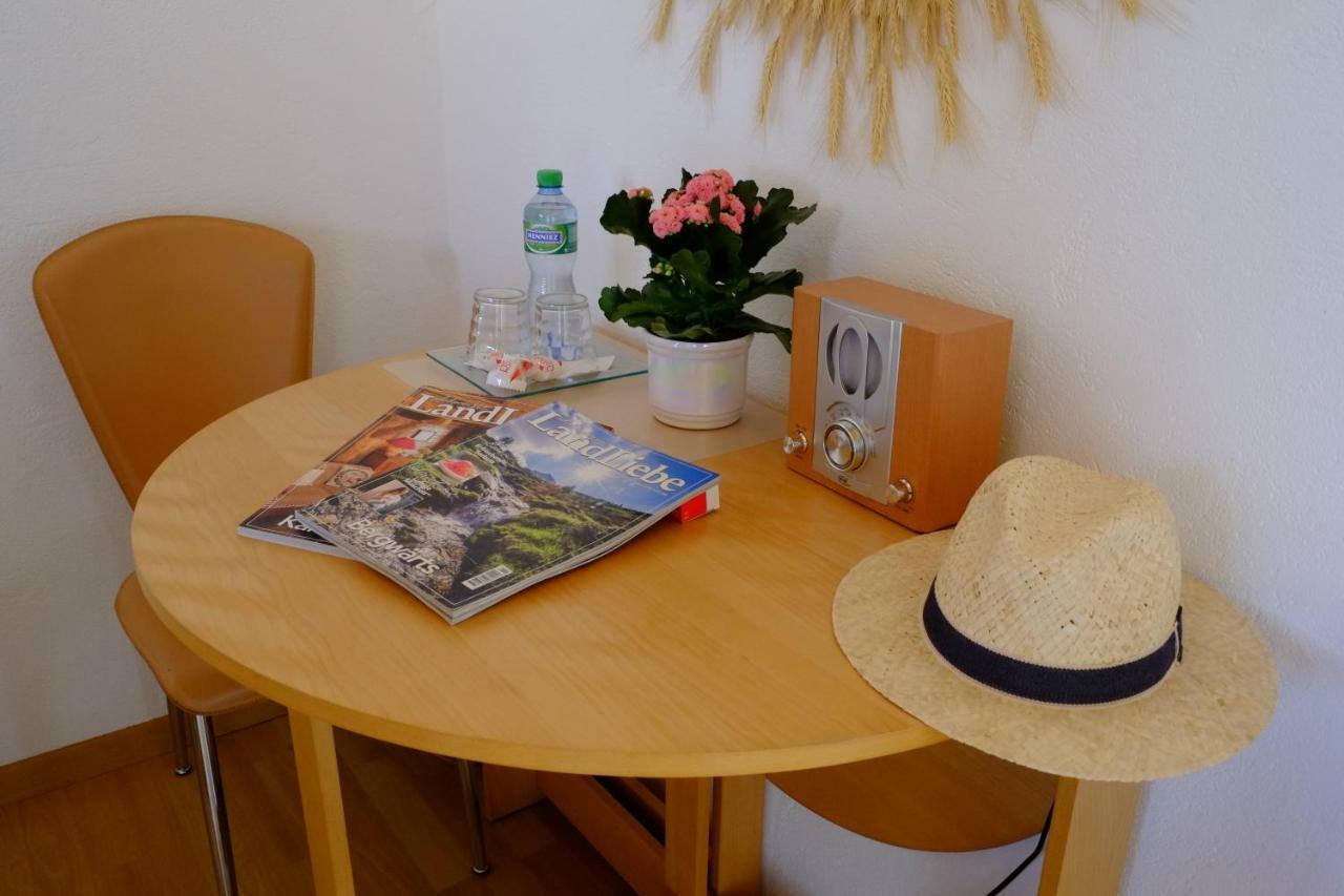Ferienzimmer Zuelli Erlach Extérieur photo